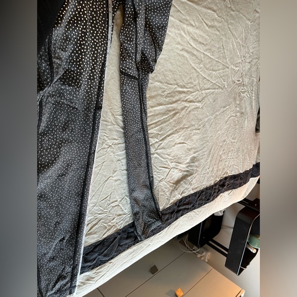 Lululemon Reflective Shine Leggings - Picture 6 of 6